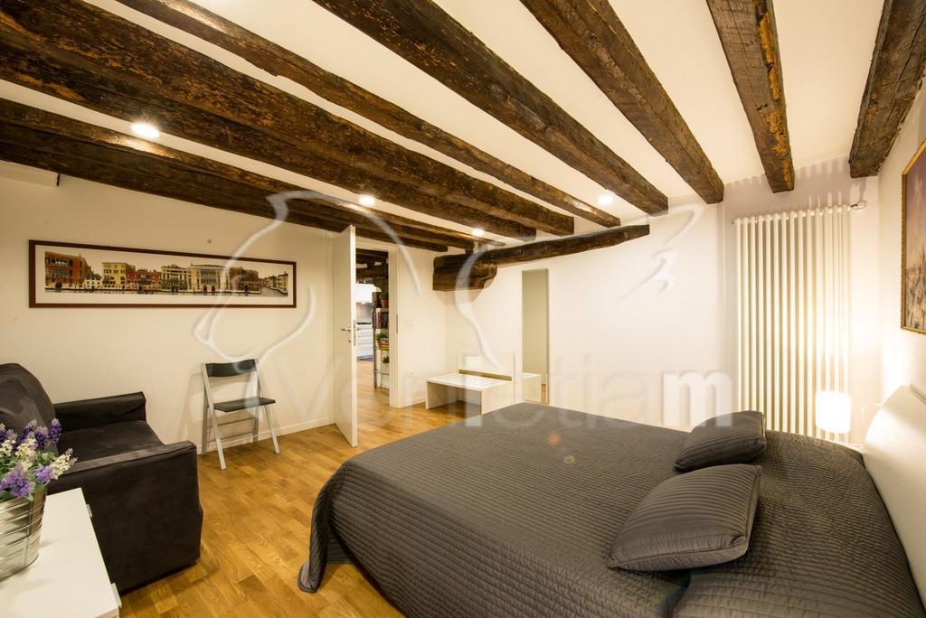 The Lion'S House Apt5 Βενετία Δωμάτιο φωτογραφία